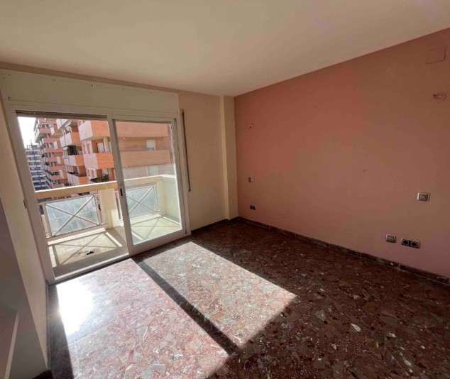 Amplio Piso en venta Avinguda Roma Tarragona - 13